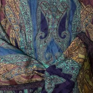 Elegant Multicolor Paisley pashmina